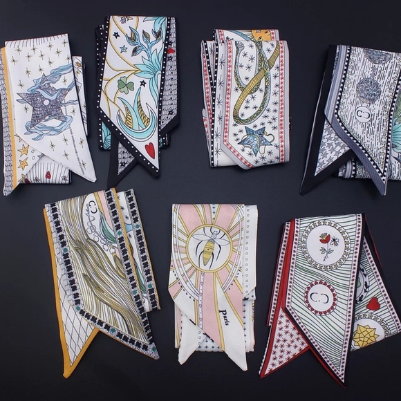 New Tarot Cards Silk Skinny Scarf Twilly 'Moon' - Picture 3 of 6